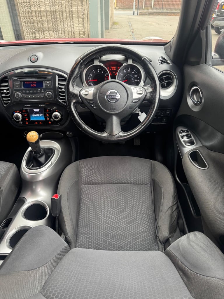 2011 Nissan Juke 1.6 Acenta Euro 5 5dr HATCHBACK Petrol Manual