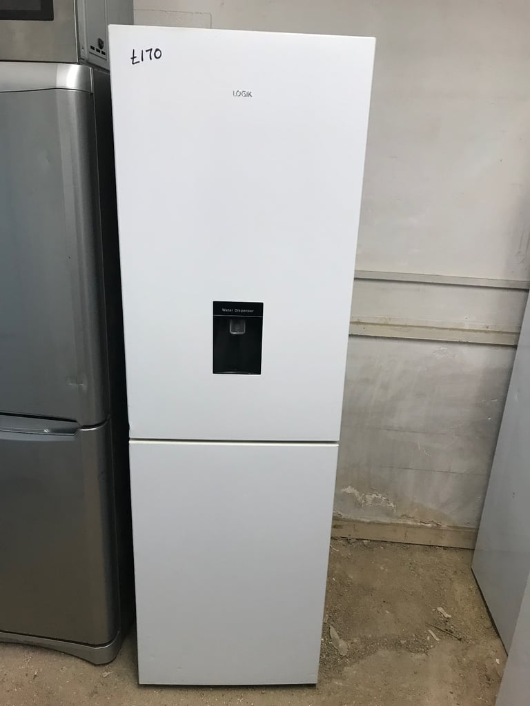 LOGIK FRIDGE FREEZER WITH WATER DISPENSER IN EXCELLENT CONDITION £170