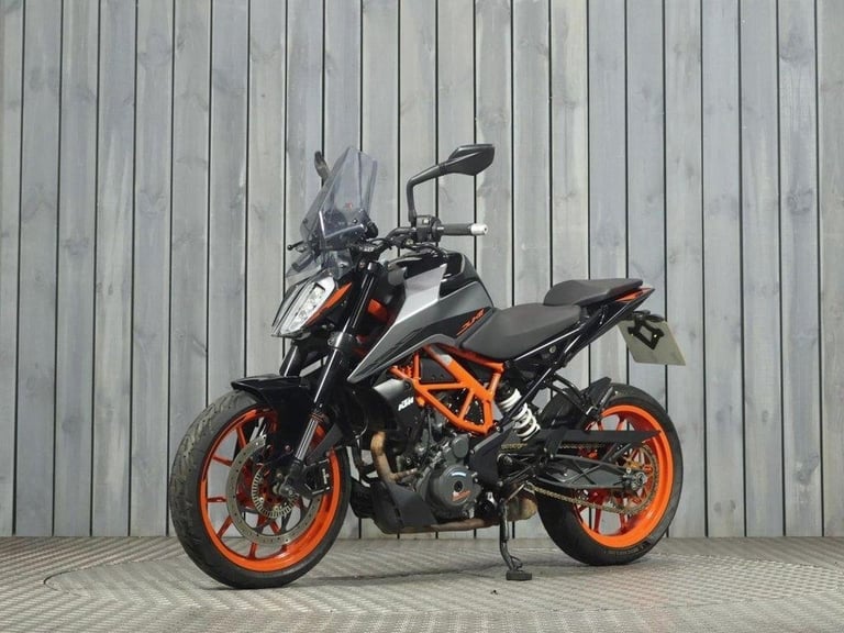 2022 72 KTM 390 DUKE