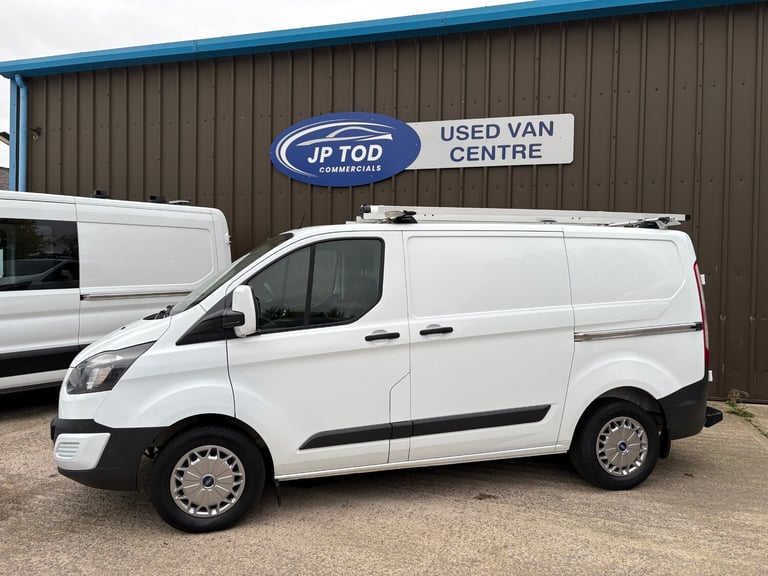 2015 Ford Transit Custom 2.2 TDCi 100ps Low Roof Van ECOnetic PANEL VAN Diesel Manual