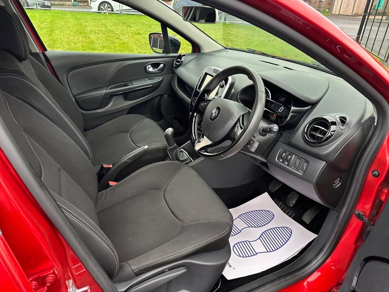 2015 Renault Clio 1.2 16V Dynamique Nav Euro 6 5dr HATCHBACK Petrol Manual