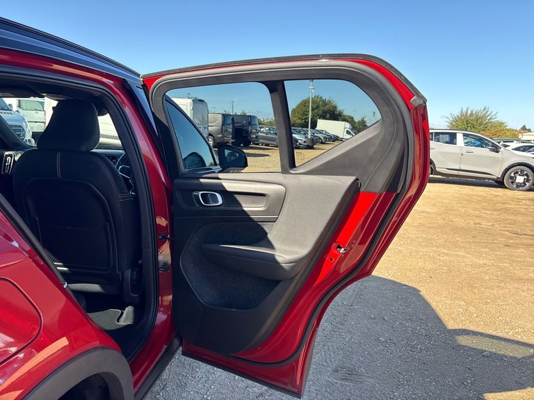 2020 Volvo XC40 1.5 T3 [163] R DESIGN 5dr Geartronic Estate PETROL Automatic