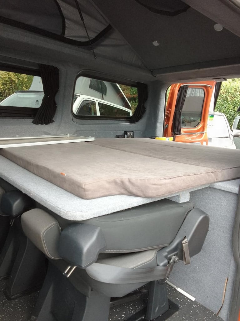 Ford TRANSIT CUSTOM 280 LIMITED. CAMPERVAN 