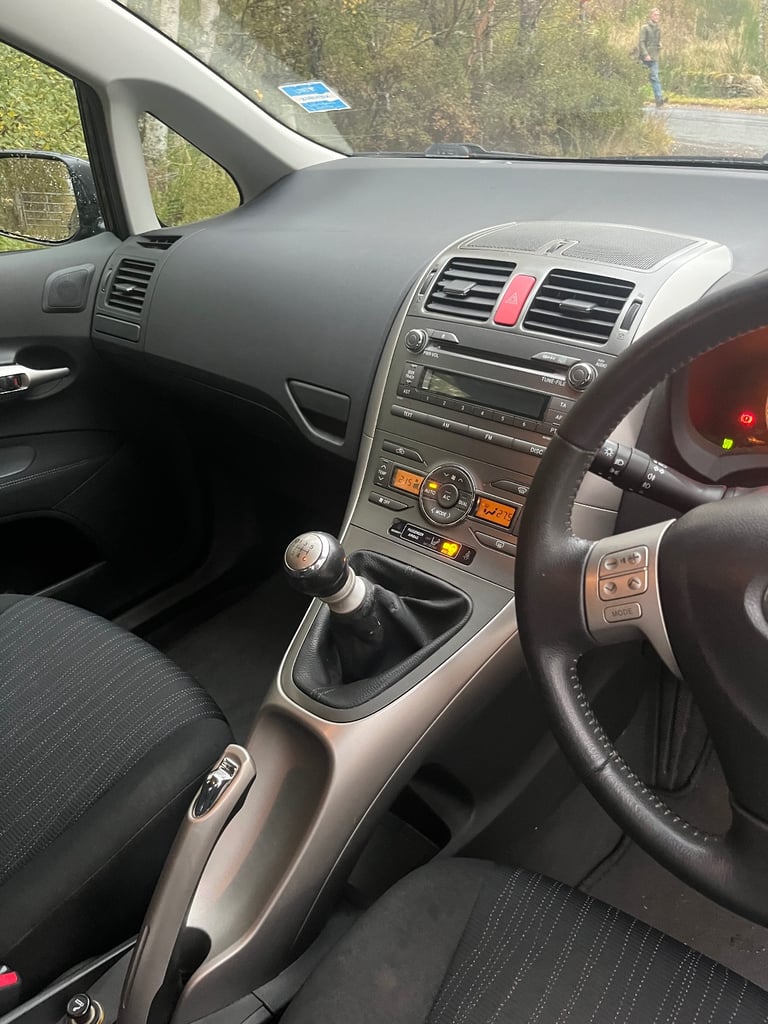*Offers* 2009 59 Toyota Auris Hatchback 1.33 1329cc, 1.3 TR petrol, 47k, start/stop, manual 5 door