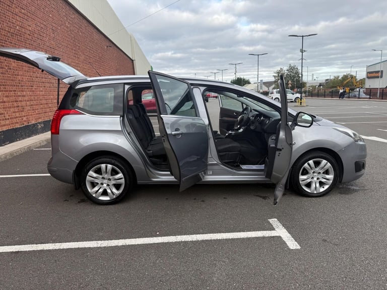  Peugeot 5008 1.6 HDi Active Euro 5 5dr Diesel Manual