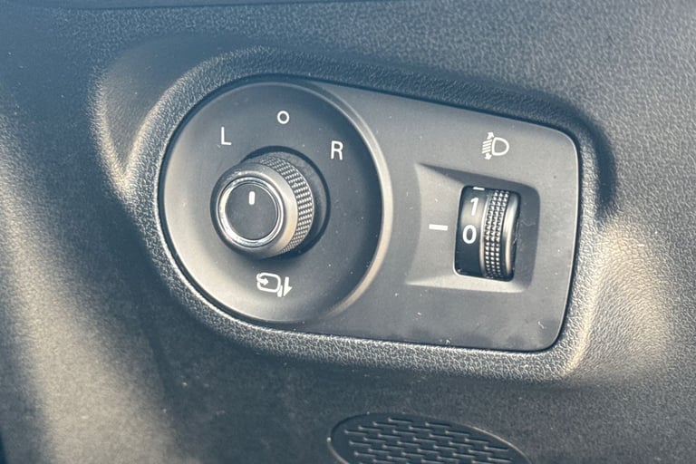 2025 MG MG3 105243 Hatchback Hybrid Automatic