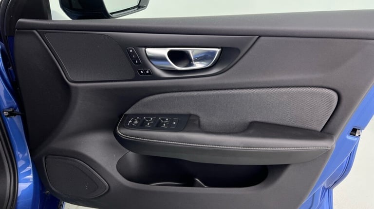 2020 Volvo V60 R-Design, B5 mild hybrid Estate Petrol Automatic