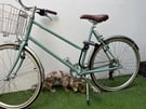 Tokyobike Bisou city bike (50cm) with basket and accessories 