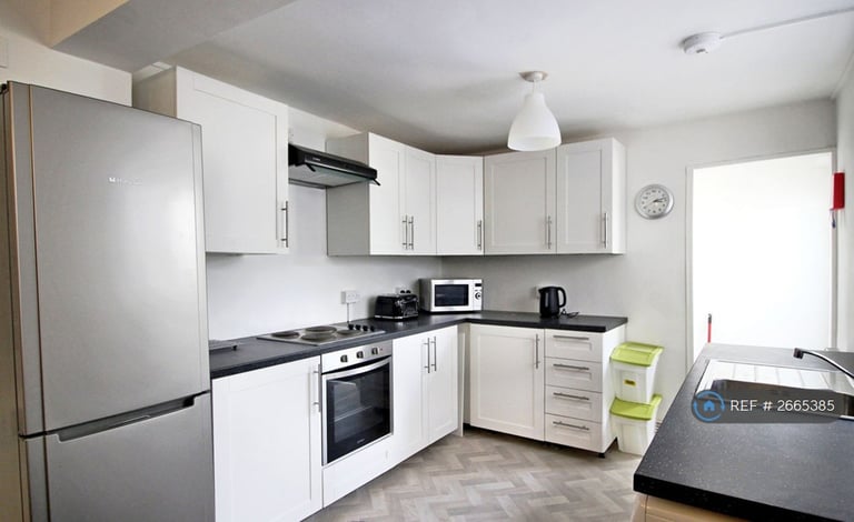 5 bedroom house in Rhyddings Terrace, Brynmill, Swansea, SA2 (5 bed) (#2665385)