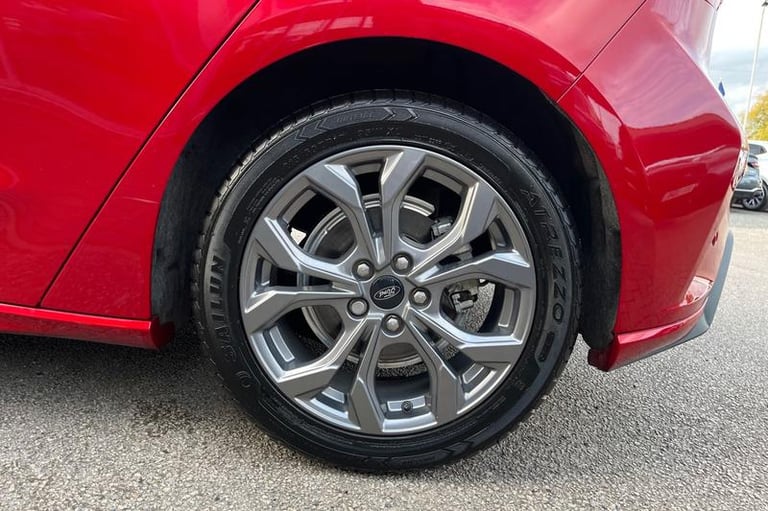 2023 Ford Focus 1.0 EcoBoost ST-Line 5dr ** Sync 4 - Touch Screen Navigation System ** Manu Hatch...