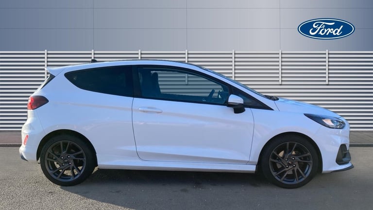 2022 Ford Fiesta 1.5 EcoBoost ST-2 Navigation 3dr Petrol Hatchback Hatchback Petrol Manual