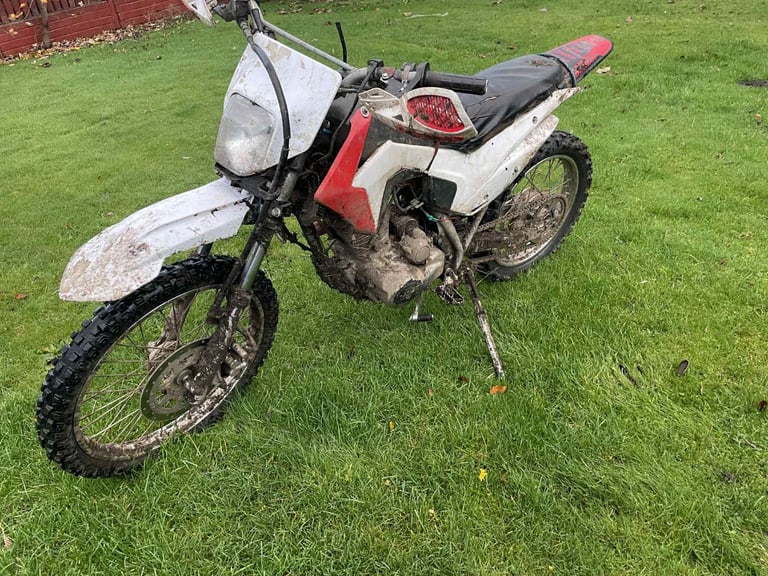 Skyteam 125cc dirtbike