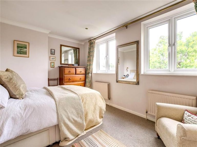 🏡  Bright room in Hackney 🏡
