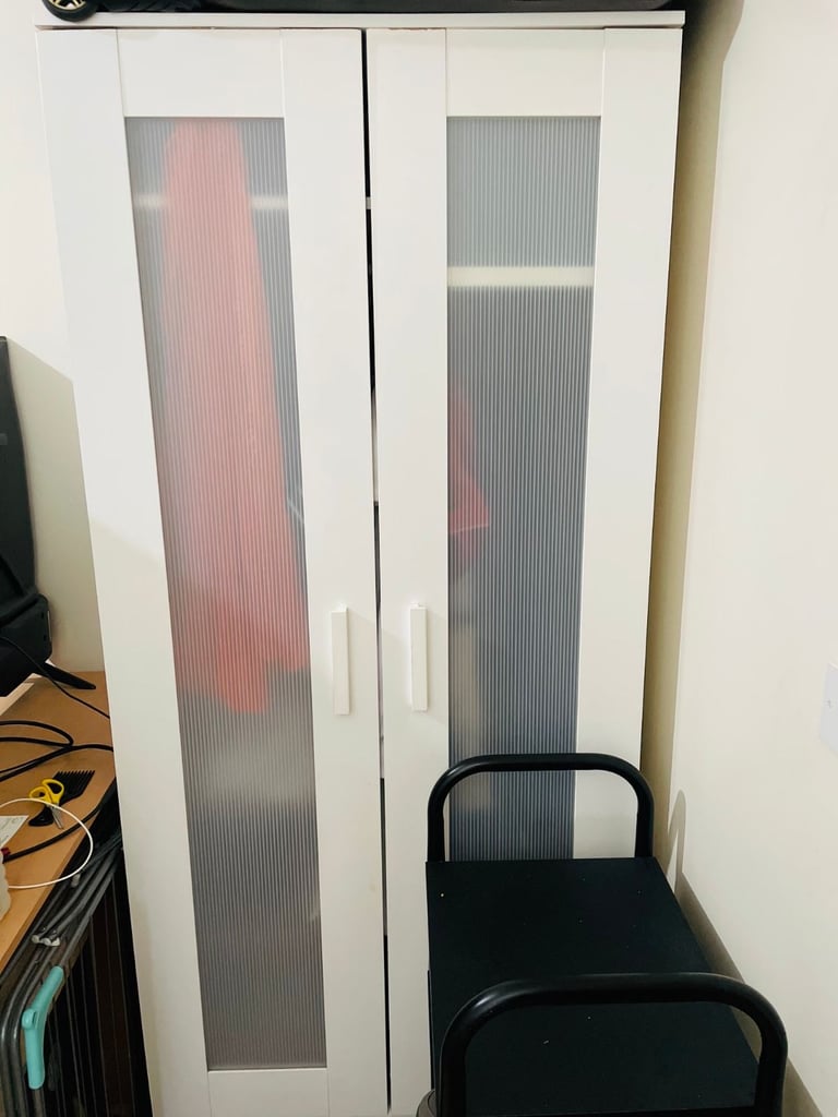MEDIUM SIZE ROOM TO RENT, SUTTON WAY, NORTH KENSINGTON, W10