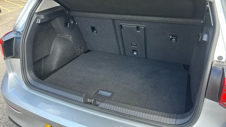 2022 Volkswagen Golf 1.0 TSI Life 5dr Petrol Hatchback Hatchback Petrol Manual