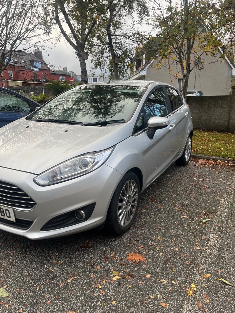 Ford fiesta titanium 2013 (63) titanium 