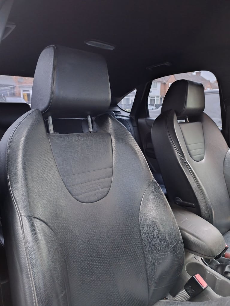 Ford, FOCUS, Hatchback, 2007, Manual, 2522 (cc), 5 doors