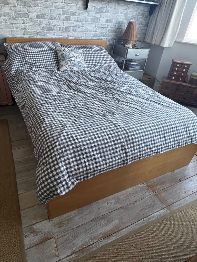 image for DWELL MINIMALIST CONTEMPORARY STYLE NOTCH OAK DOUBLE 4 DRAWER STORAGE OTTOMAN BEDFRAME
