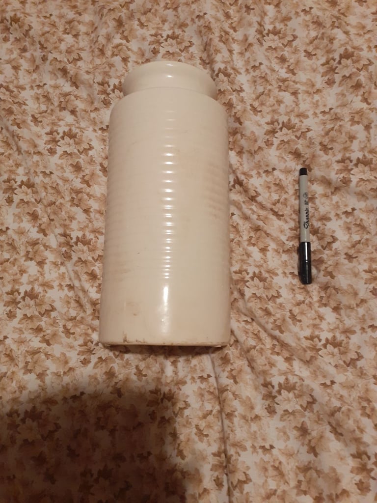 image for White ribbed vase 