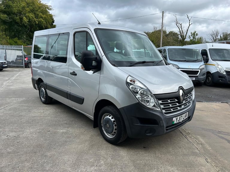 RENAULT MASTER 2.3 FWD SL28 dCi 110 Business Wheelchair Access Crew Bus Euro 6 N