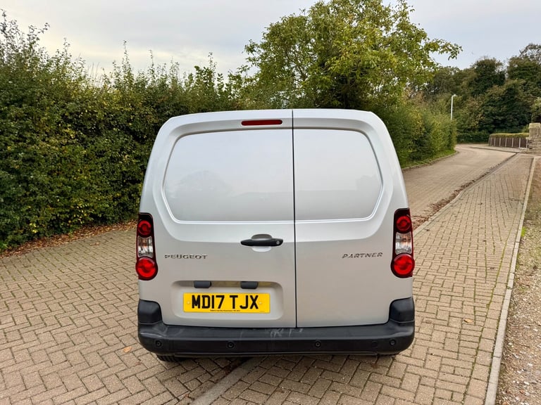 2017 Peugeot Partner 850 1.6 BlueHDi 100 Professional Van [non SS] PANEL VAN Diesel Manual