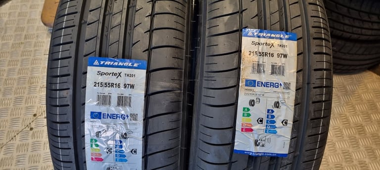 215 55 16   2 x NEW!! tyres Triangle SporteX All Seasons