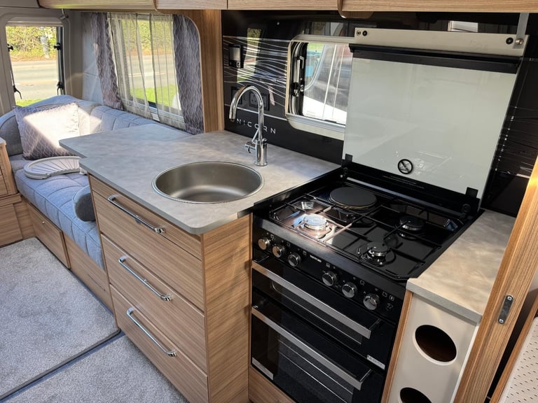 2024 Bailey Unicorn Cadiz - 4 berth - Fixed single beds 