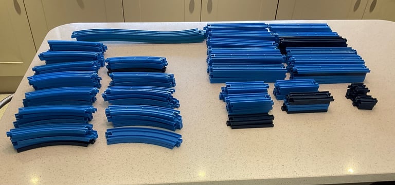 Tomy Train Set Thomas Tank Engine