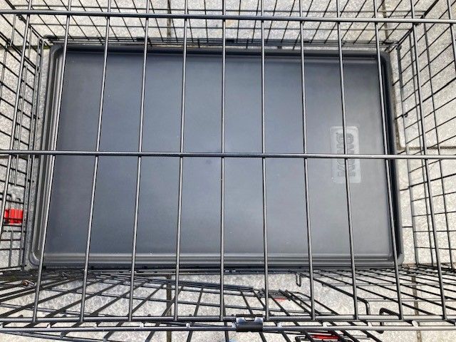 IMMACULATE KONG DOUBLE DOOR DOG CAGE - SIZE MEDIUM 