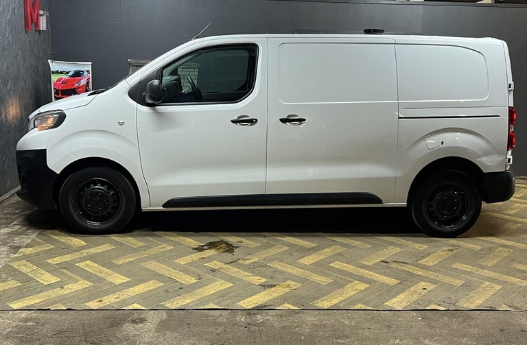 2020 Peugeot Expert 1400 2.0 BlueHDi 120 Professional Van PANEL VAN DIESEL Manual