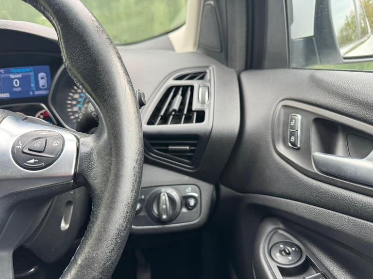 2016 Ford Kuga 2.0 TDCi EcoBlue Zetec Powershift AWD Euro 6 (s/s) 5dr HATCHBACK Diesel Automatic