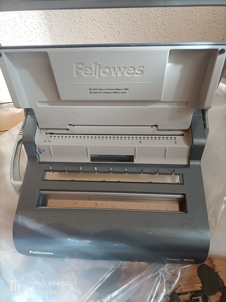 Fellows binding machine 