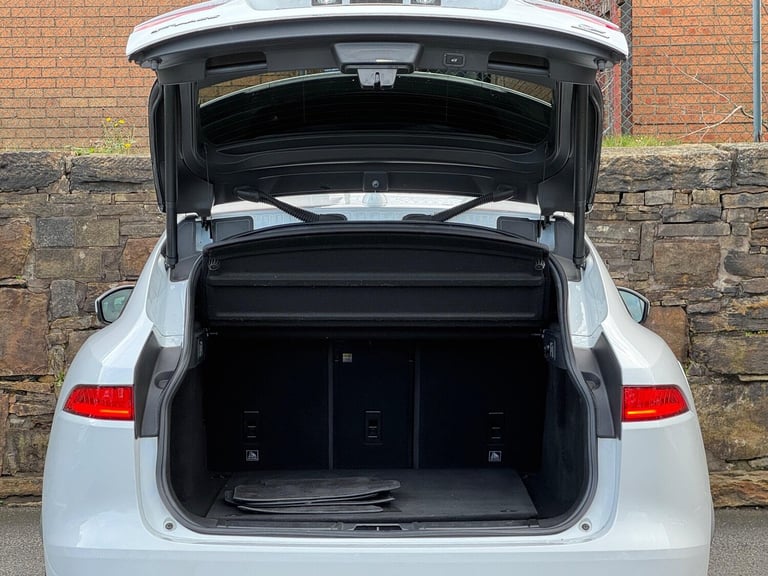 2017 Jaguar F-Pace 3.0 D300 V6 S Auto AWD Euro 6 (s/s) 5dr ESTATE Diesel Automatic