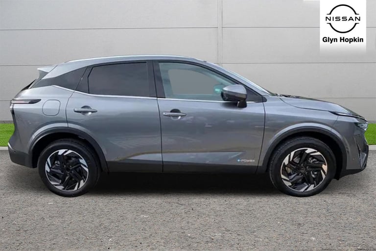 2025 Nissan Qashqai 1.5 E-Power 205 N-Connecta [Glass Roof] 5dr Auto Hatchback Hybrid Automatic