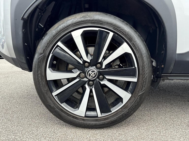 2022 Toyota Yaris 1.5 Hybrid Premiere Edition 5dr CVT Estate Hybrid Automatic