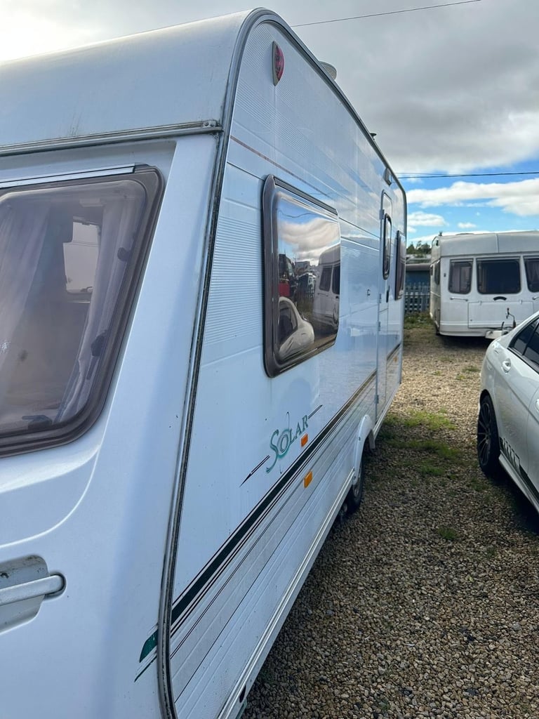 2003 Lunar solar 2 berth with motor mover 