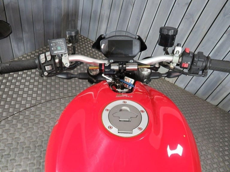2017 17 DUCATI MONSTER 1200 1200