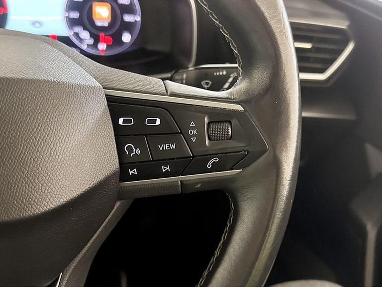 2021 SEAT Leon 1.5 TSI EVO SE Dynamic 5dr HATCHBACK PETROL Manual