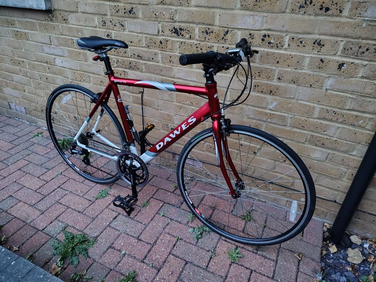 Dawes Giro 300 Flat Bar Road Bike Mens Bicycle