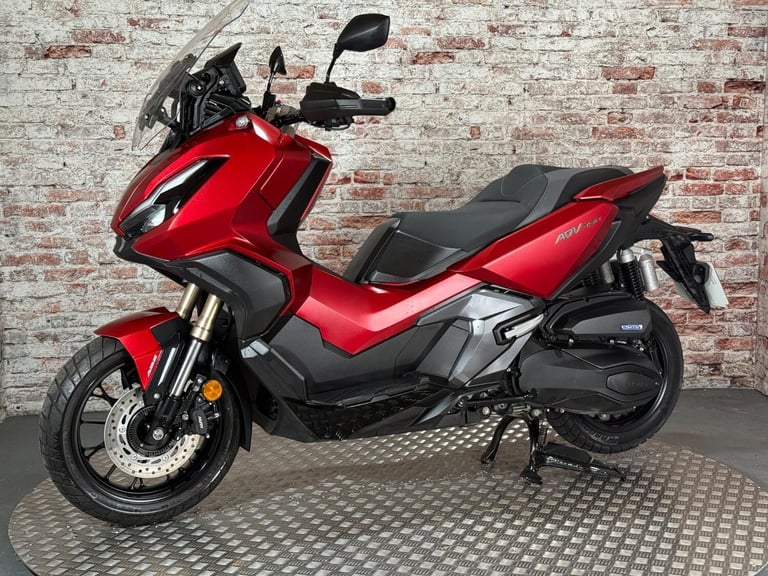 HONDA X-ADV - 2023 Petrol Automatic in Red