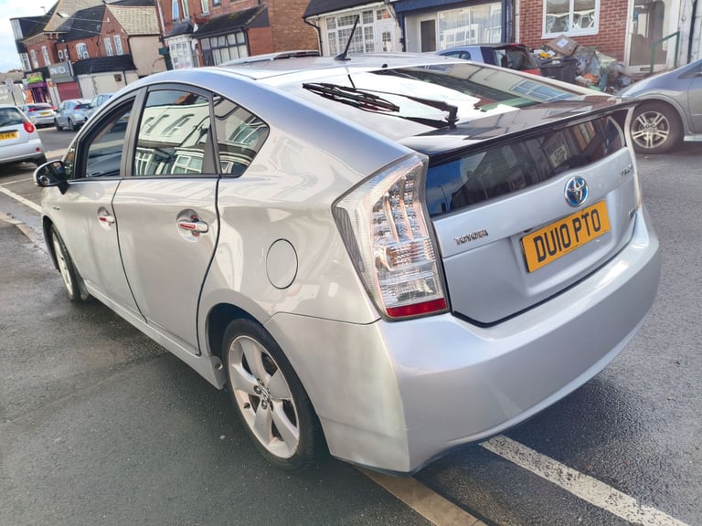 Toyota Prius hybrid 1.8 ltr petrol