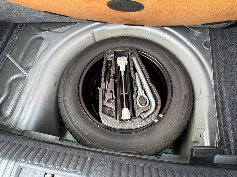 2011 61 VOLKSWAGEN POLO 1.2 MATCH HATCHBACK 5DR PETROL MANUAL EURO 5 (60 PS)