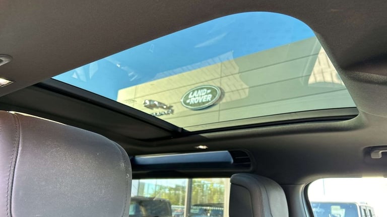 2024 Land Rover Defender 3.0 D250 X-Dynamic HSE 90 3dr Auto ESTATE DIESEL Automatic