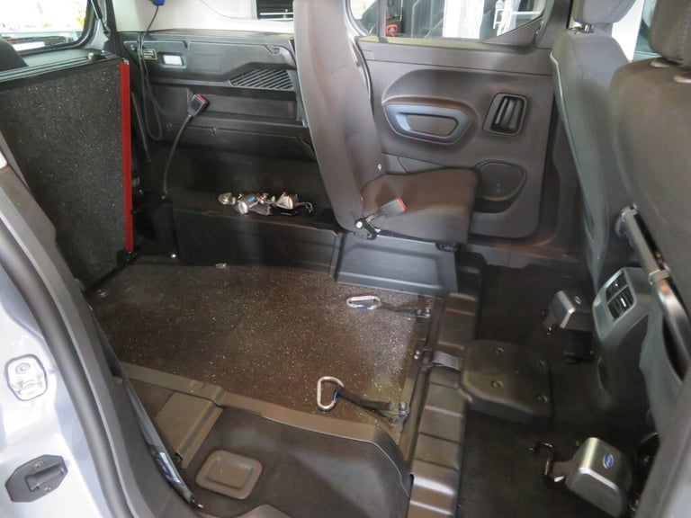2023 Peugeot Rifter 1.5 HORIZON RE 5DR Automatic wheelchair car disabled MPV Diesel Automatic