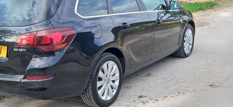 2011 Vauxhall Astra 2.0 Cdti Se Auto Estate 47000 Miles