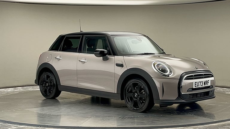 2024 MINI Hatch 5-Door Hatch Cooper Classic Hatchback Petrol Automatic