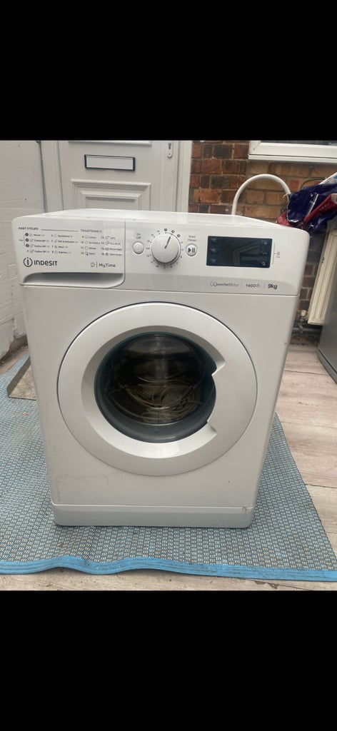 Indesit washing machine 9kg #70