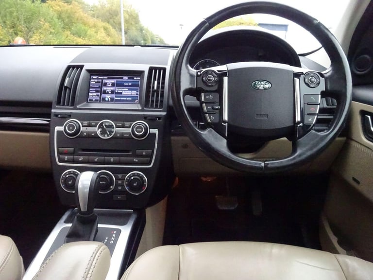 2012 Land Rover Freelander 2.2 SD4 HSE LUX 5dr Auto ESTATE DIESEL Automatic
