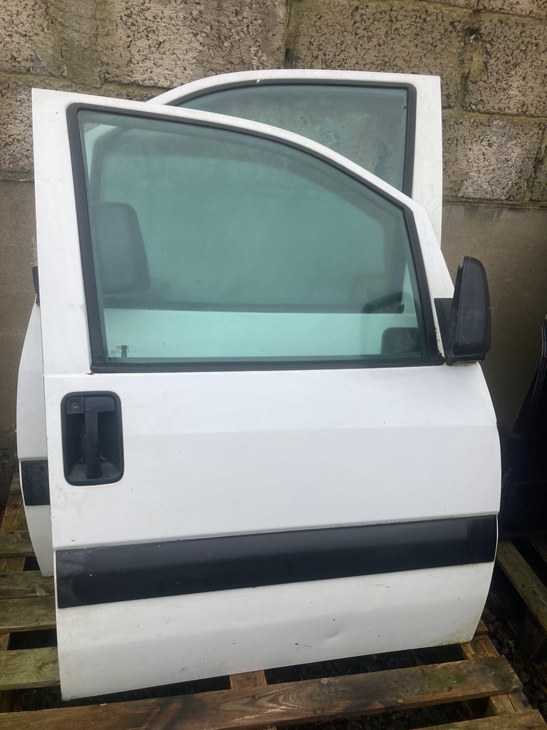 PEUGEOT EXPERT FRONT DOORS 