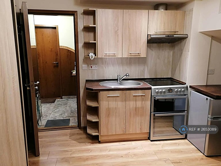 image for Studio flat in High Street West, Sunderland, SR1 (#2653089)